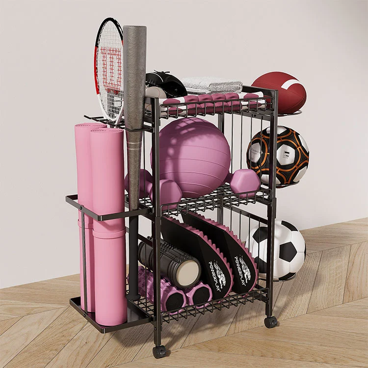 Giá đựng thảm tập yoga bằng kim loại đứng trên sàn